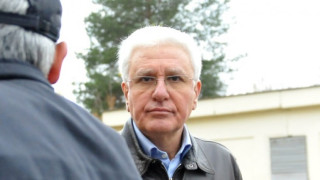 Обръчът около Христо Бисеров се затяга