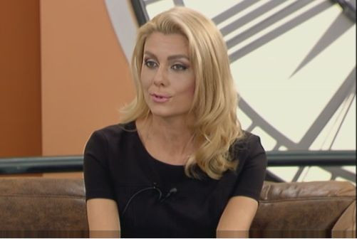 Венета Райкова отмъщава на Тишо