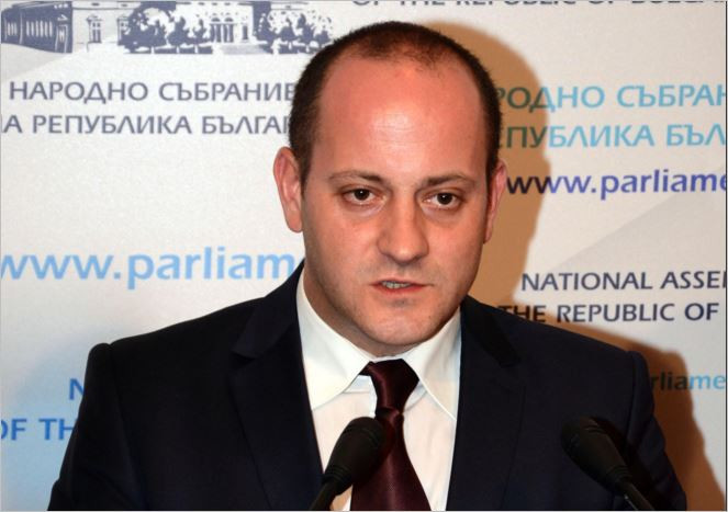 Радан Кънев: Коалицията ГЕРБ, АБВ и ДПС е по-лоша и от предсрочни избори!