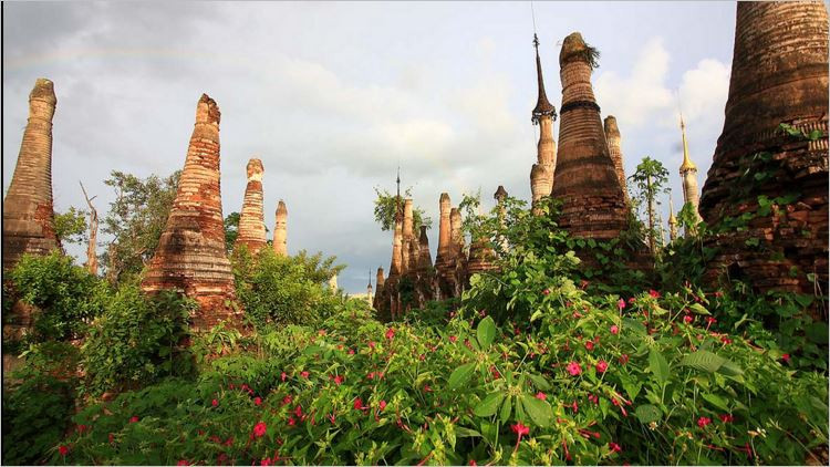 Шве Ин Таин – селото на изгубените храмове