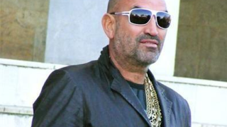 Наследниците на Ценко Чоков се разминаха между капките