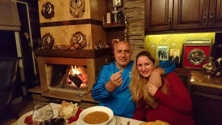 Бойко Борисов с първо внуче! (Венета му поднесе най-хубавия подарък)
