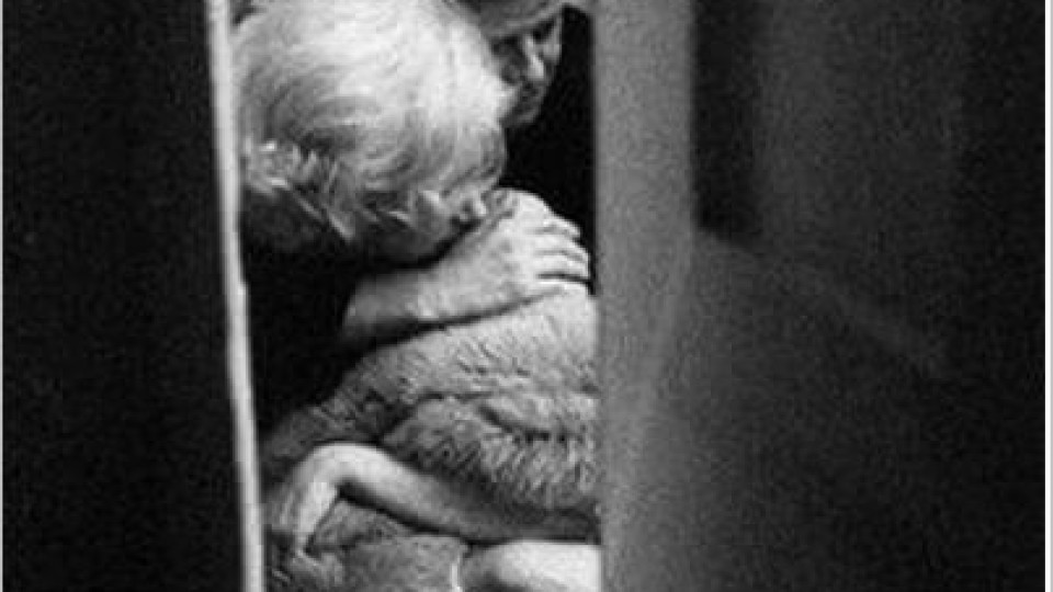 Забранена любов: Мерилин Монро и Кенеди лъснаха в архивен кадър