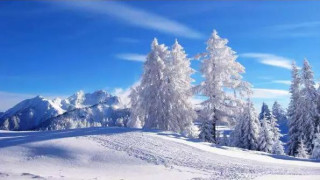 Снеговалежите продължават, но с по-слаб интензитет