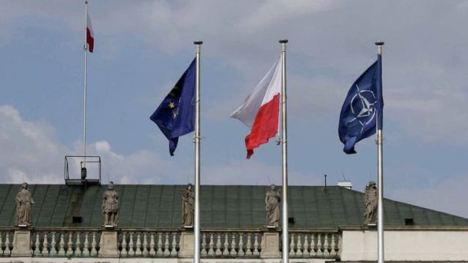 Полша клати стабилността на Европейския съюз