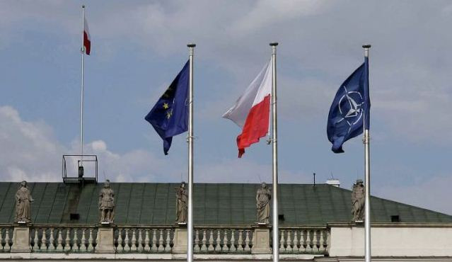 Полша клати стабилността на Европейския съюз