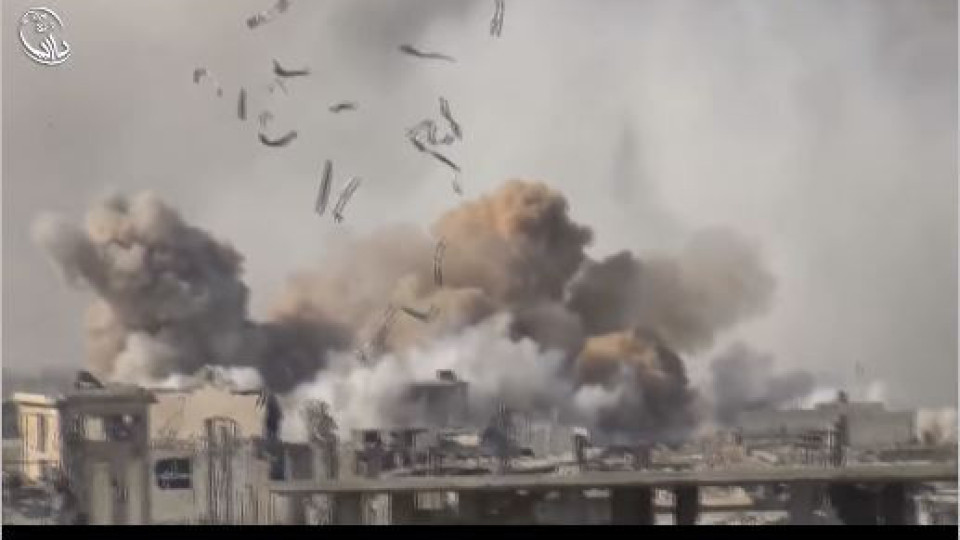 Хаос в Сирия: Армията срина Дамаск