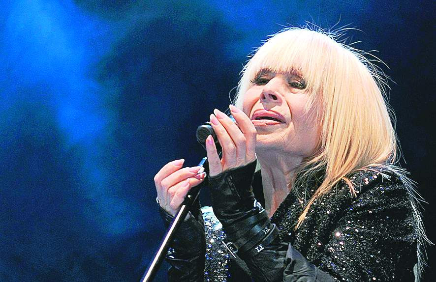 Лили Иванова стана йога на 76 години