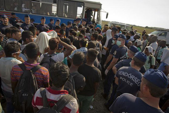 Сърбия официално затвори границите за мигрантите