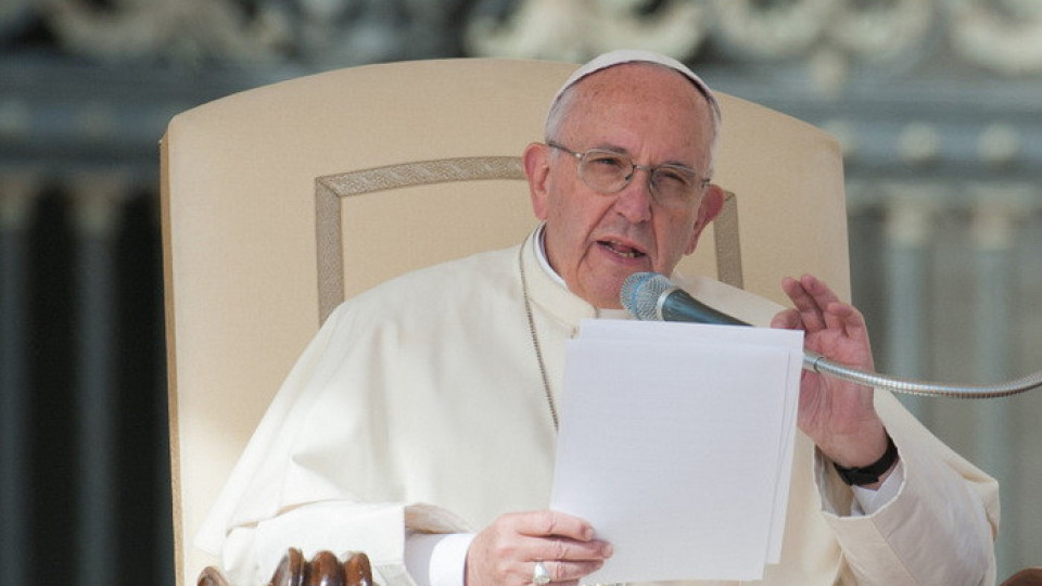 Смърт във Ватикана: Папа Франциск в ужас, убиха асистентката му