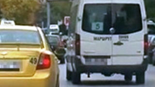 Ужас: Жена крещи "Аллах Акбар" в столична маршрутка!