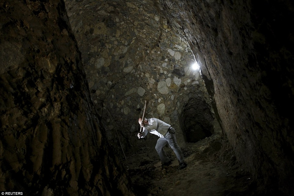 Подземен свят: Да живееш в пещера през 21 век!