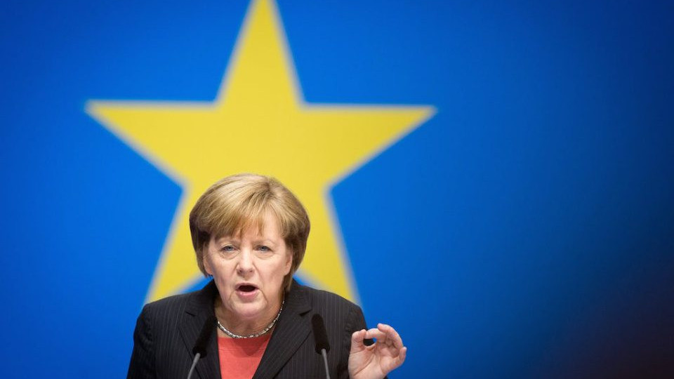 Германия да напусне ЕС! (Партии в Бундестага скочиха срещу Меркел)