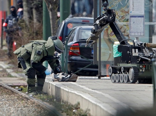 Нови взривове в Брюксел, обезвредиха джихадист