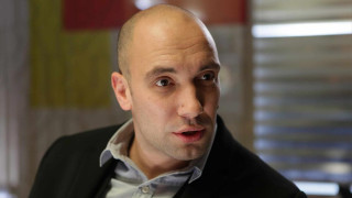 Захари Бахаров се побърка