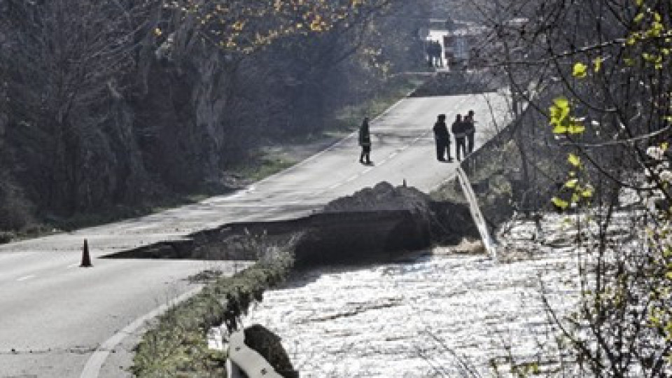 Тунелът "Кресна" ще доведе до земетресения и наводнения (Аргументи против искането на Зелените)
