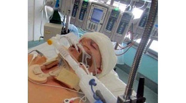 Снимка на Михаел Шумахер в болничното му легло потресе света (Шок фото)