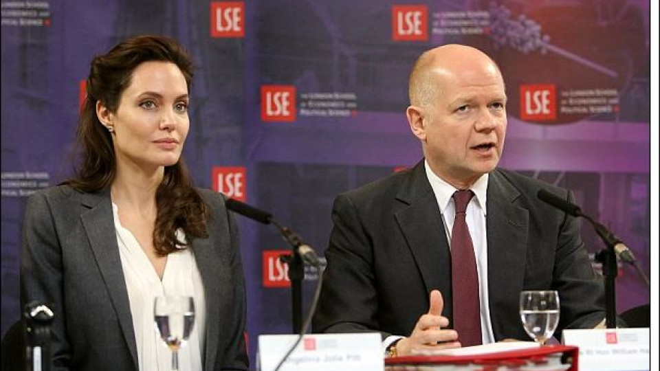 След Обама: Анджелина Джоли агитира британците срещу Brexit