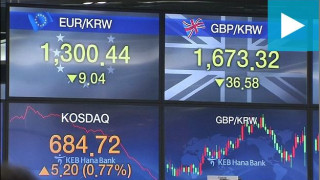 След Brexit: Лирата се срина, световните борси в хаос!