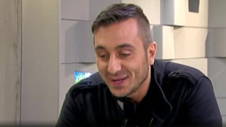 Коцето удари кьоравото: Виж каква красавица забърса!