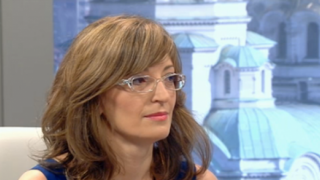 Министър Екатерина Захариева отнесе солена глоба
