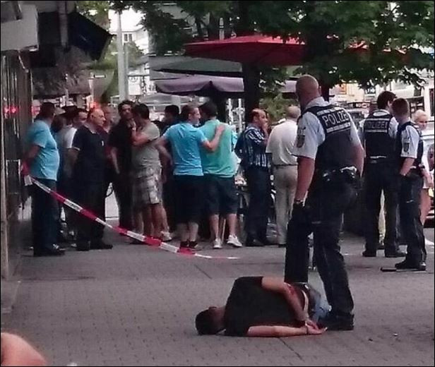 Германия отново плаче: Тройна трагедия в неделя