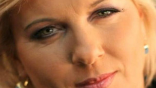 Албена Михова съсипа мъжете
