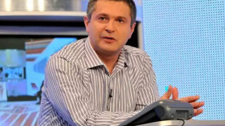 Фенки се точат на Милен Цветков, въпреки, че ще чукне 50