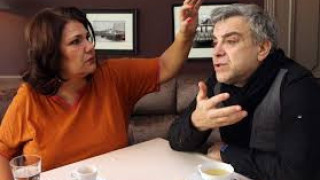 Марта Вачкова в екстаз: Виж какво й поднесе Владо Пенев!