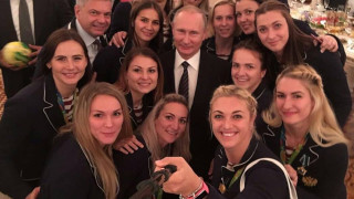 Селфито с Путин хит след Олимпиадата