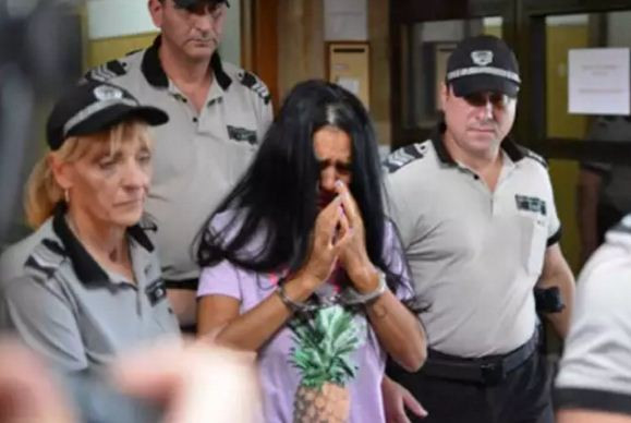 Анита Мейзер се срамува от потеклото си (Вижте защо смени името си)