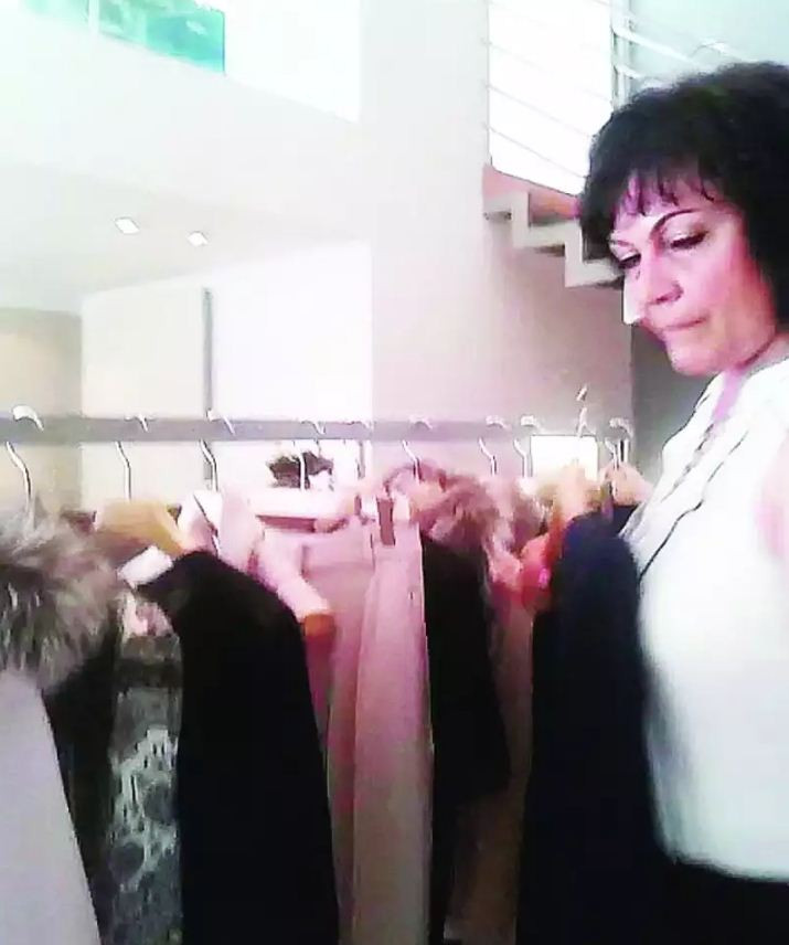 Корнелия Нинова се теши след развода с АБВ с шопинг (Снимки)