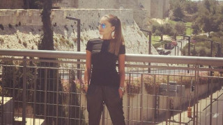 Какво се случва с Ивайла Бакалова: Красавицата пие от сутринта! (още подробности)