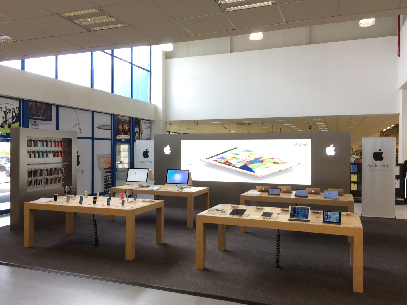 Официална премиера на iPhone 7 в Apple shop и Tехномаркет