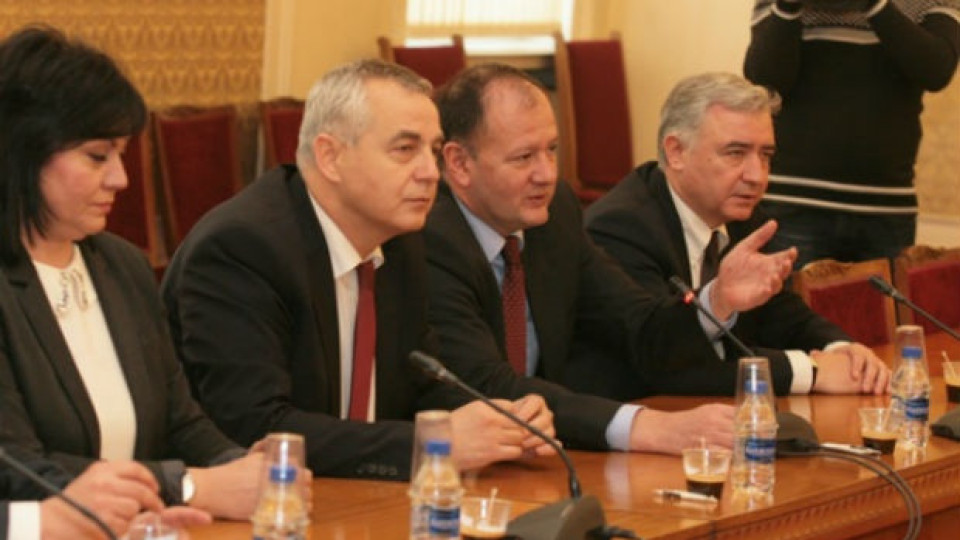 Вот на недоверие към кабинета Борисов, заради фиаското с Бокова