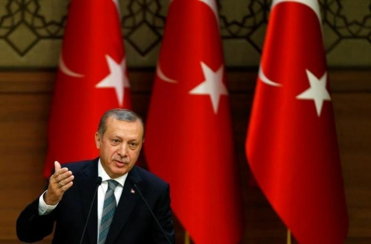 Ердоган гневен: Спряхме мигрантите, а ЕС не ни плати и цент!