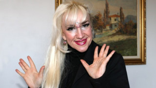 Сашка Васева сменя името си