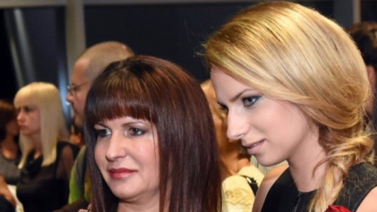 Щерката на Жени Живкова е истински кошмар за мъжете