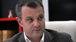 Емил Кошлуков разби Мая Манолова