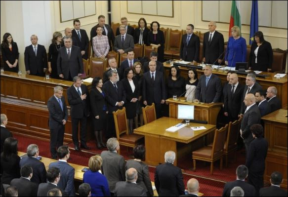 Кабинетът Борисов си отива със скандали: Топ обвинения срещу куп министри