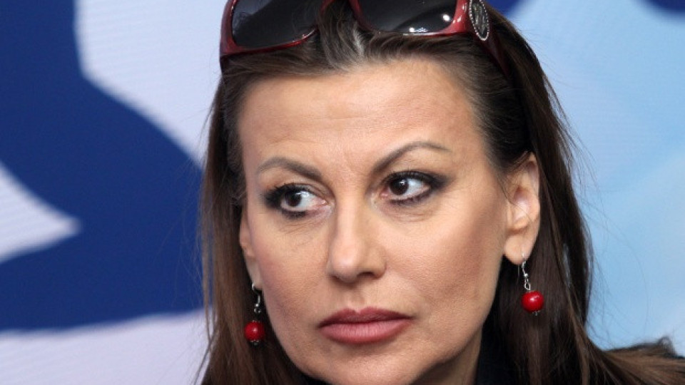 Илиана Раева съсипа Нешка Робева