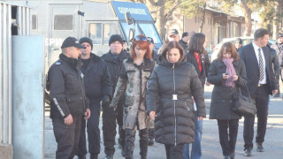 Хитрино пак се изправи на нокти