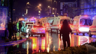 Турция потъна в кръв в първите часове на Новата година (Снимки)