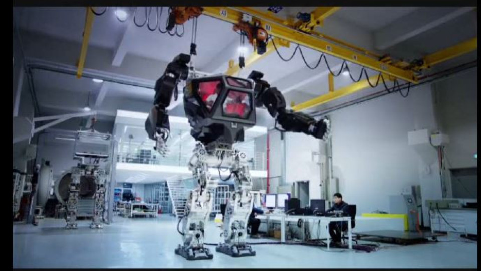 Трансформърс в действие: Гигантски робот ще пази Южна Корея
