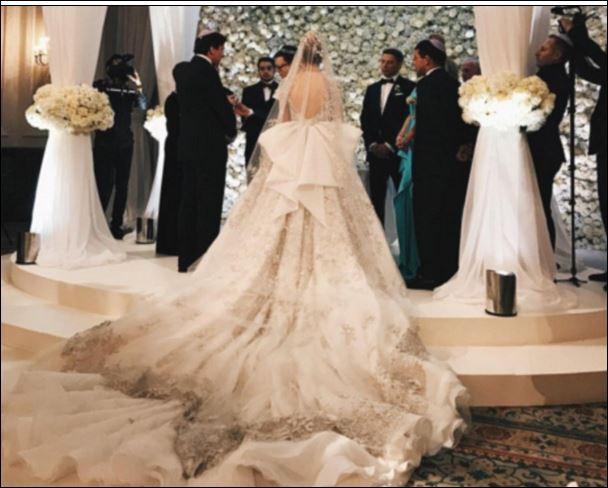 Марая Кери и Елтън Джон гушнаха милиони на най-скъпата сватба на годината