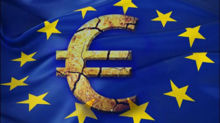Край на еврото? Прогнози вещаят изчезването му до 10 години