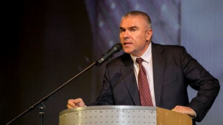 Веселин Марешки гони Бойко по рейтинг (Отваря евтини магазини предизборно)