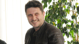 Асен Блатечки затъна в дългове