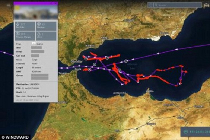 Мистерия: Тайнствени кораби прекосяват Европа без регистрация и радар