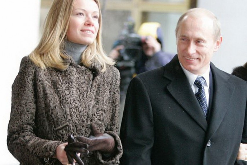Наследницата на Владимир Путин продава дома си (Ето къде живее Маша)